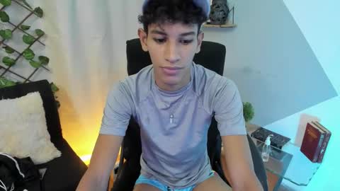 Snapshot of tachi00 chatting on 03/10/26, 12:48 Tashi00 online show from 03/10/26, 12:48