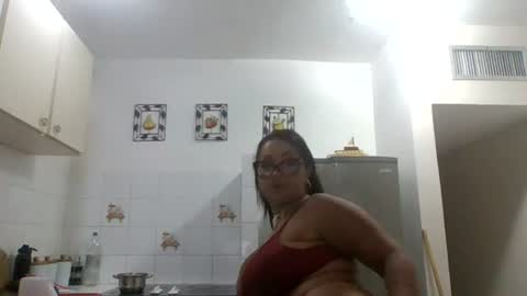 Snapshot of tachi1713 chatting on 07/27/26, 09:49 yameil online show from 07/27/26, 09:49