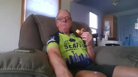 Snapshot of tacrunner66_ chatting on 04/18/26, 07:29 tacrunner66_ online show from 04/18/26, 07:29