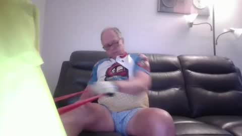 Snapshot of tacrunner66_ chatting on 04/21/26, 02:01 tacrunner66_ online show from 04/21/26, 02:01