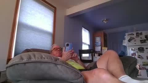 Snapshot of tacrunner66_ chatting on 04/29/26, 02:15 tacrunner66_ online show from 04/29/26, 02:15