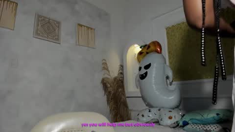 Tahira online show from 10/21/25, 06:41