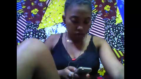 tahiriniah online show from 11/12/25, 09:21