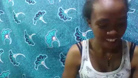 Snapshot of tahiryjosiah chatting on 10/23/25, 05:51 tahiryjosiah online show from 10/23/25, 05:51