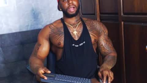 Tairon Tucke online show from 12/03/24, 03:30