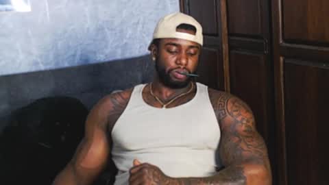 Tairon Tucke online show from 12/20/24, 12:41