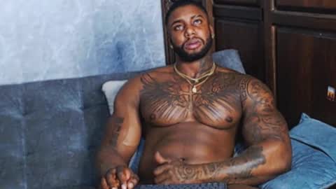 Tairon Tucke online show from 12/30/24, 01:04