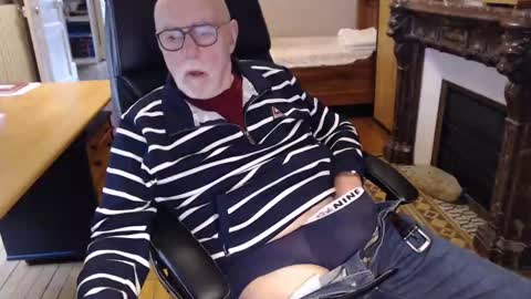 Snapshot of taisabaki54 chatting on 12/04/24, 01:09 taisabaki54 online show from 12/04/24, 01:09