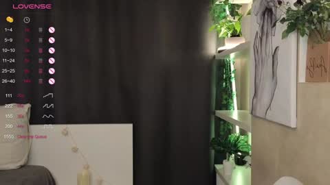 Emily online show from 01/29/25, 09:07
