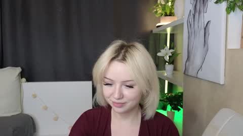Emily online show from 02/01/25, 12:07
