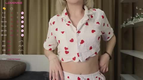 Emily online show from 02/12/25, 05:26