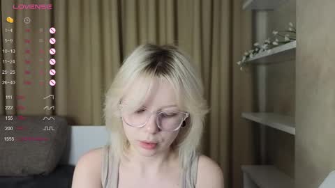 Emily online show from 02/19/25, 09:03