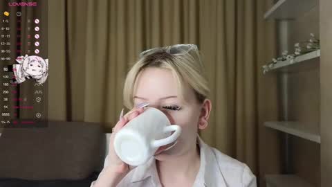 Emily online show from 02/28/25, 09:01
