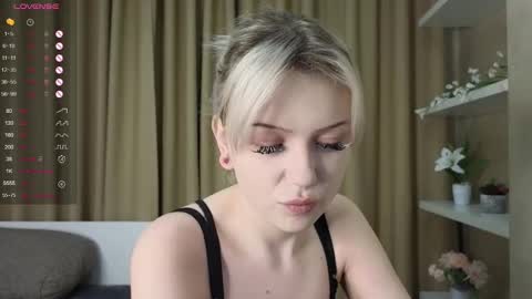 Emily online show from 03/05/25, 09:59