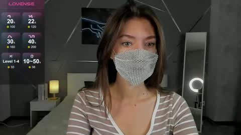 Sasha online show from 10/08/25, 01:25