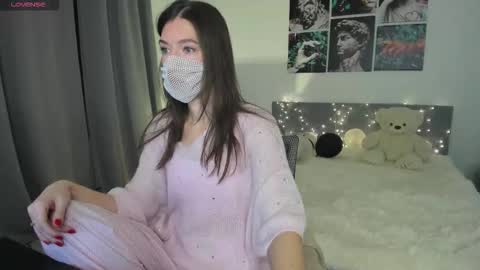 Snapshot of take_me_to_moon chatting on 02/03/26, 01:37 Sasha online show from 02/03/26, 01:37