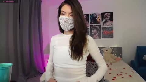 Snapshot of take_me_to_moon chatting on 02/26/26, 01:59 Sasha online show from 02/26/26, 01:59