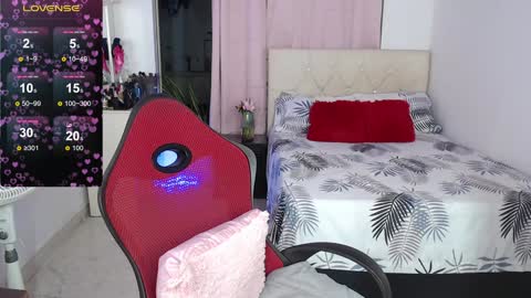 taliana  modelo independiente online show from 02/03/25, 12:04