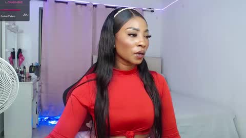 taliana  modelo independiente online show from 03/07/25, 03:08