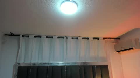 Snapshot of talianavega chatting on 12/20/25, 06:48 tali online show from 12/20/25, 06:48