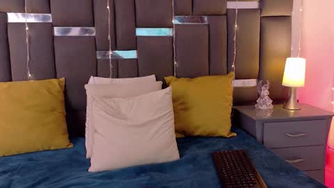 Snapshot of talianavega chatting on 02/22/26, 02:45 tali online show from 02/22/26, 02:45