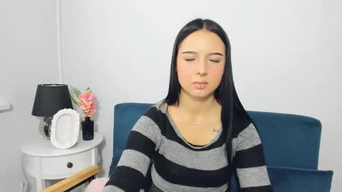 taliasensitive online show from 10/28/25, 07:56