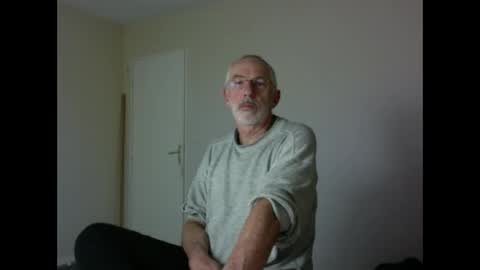 Jack Pierrot online show from 10/14/25, 06:52