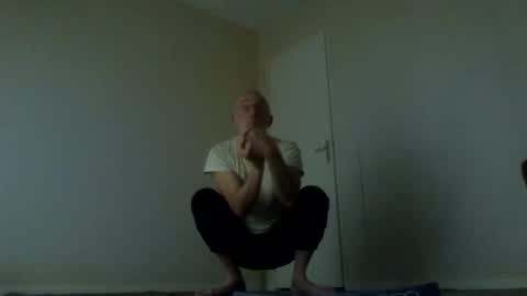 Snapshot of taliesin4321 chatting on 12/22/25, 06:10 Jack Pierrot online show from 12/22/25, 06:10