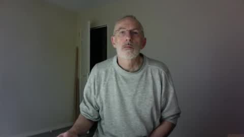 Snapshot of taliesin4321 chatting on 04/26/26, 04:21 Jack Pierrot online show from 04/26/26, 04:21