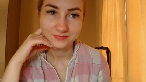  Kira  online show from 01/08/25, 07:34