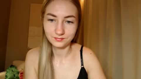  Kira  online show from 01/28/25, 05:54