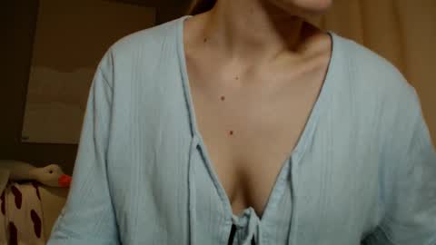  Kira  online show from 02/05/25, 12:38