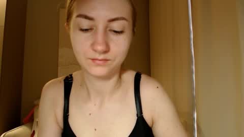  Kira  online show from 02/13/25, 06:09