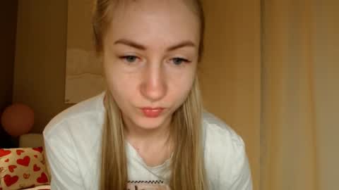  Kira  online show from 03/12/25, 06:29