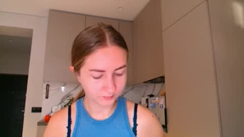  Kira  online show from 11/03/25, 06:36