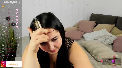 Snapshot of talla_la chatting on 01/29/25, 10:16 Talla online show from 01/29/25, 10:16