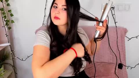 Snapshot of talla_la chatting on 02/03/25, 07:18 Talla online show from 02/03/25, 07:18