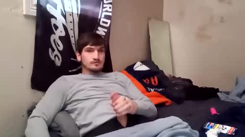 Snapshot of tallerandhandsomer chatting on 12/16/25, 09:20 tallerandhandsomer online show from 12/16/25, 09:20