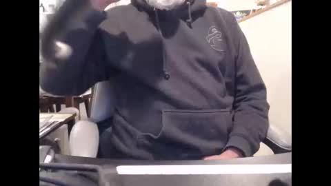 tallguy4unow online show from 12/15/25, 01:37