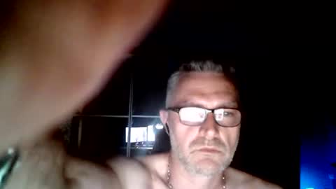 Snapshot of tallguyin chatting on 06/20/26, 11:40 tallguyin online show from 06/20/26, 11:40