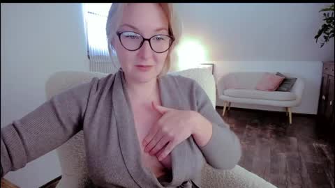 tallinnlove online show from 04/30/26, 12:00