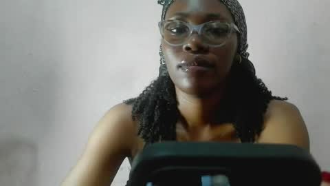 Snapshot of tallnsexydee chatting on 07/08/26, 08:30 tallnsexydee online show from 07/08/26, 08:30