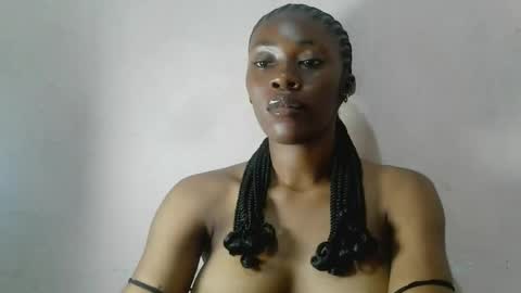 Snapshot of tallnsexydee chatting on 07/27/26, 10:00 tallnsexydee online show from 07/27/26, 10:00