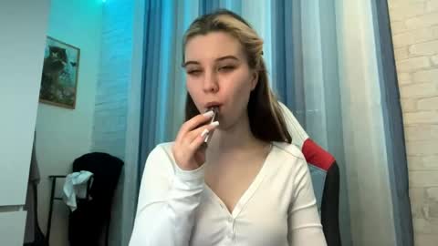 Snapshot of tamalalawrance chatting on 05/12/26, 05:10 Kelly online show from 05/12/26, 05:10