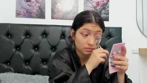 Hi im sara online show from 06/27/26, 01:06
