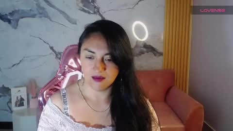 tamara_ch1 online show from 09/28/25, 12:10