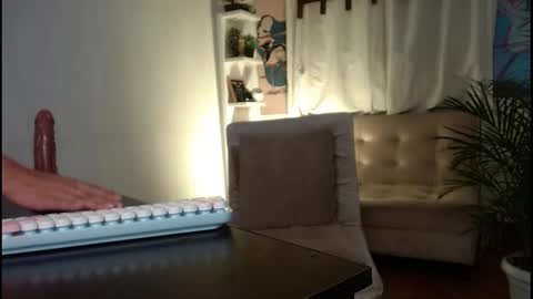 Snapshot of tamara_daniels chatting on 02/10/25, 02:30 Tamara online show from 02/10/25, 02:30
