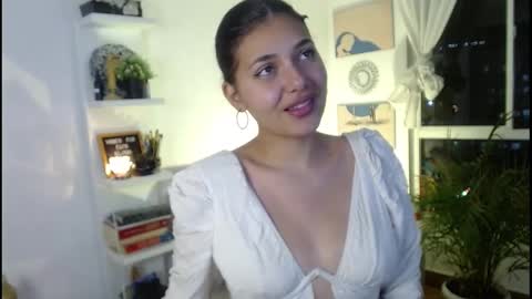 Snapshot of tamara_daniels chatting on 03/10/25, 12:07 Tamara online show from 03/10/25, 12:07