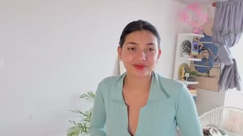 Snapshot of tamara_daniels chatting on 07/12/26, 06:43 Tamara online show from 07/12/26, 06:43