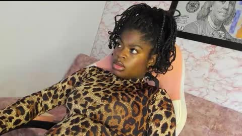 tamara_lubez online show from 11/04/25, 07:02